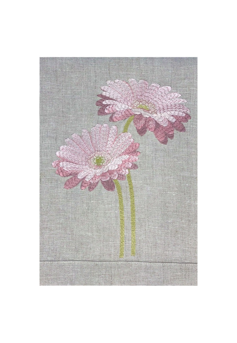Guest Towels with embroidered Flowers