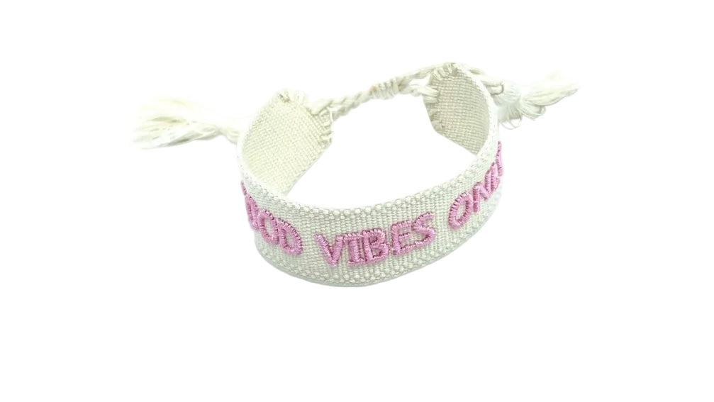 Beaded bracelet with 'Good Vibes Only' text on a white background
