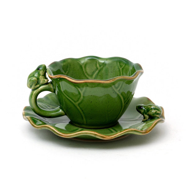 Tea and coffee set with frogs