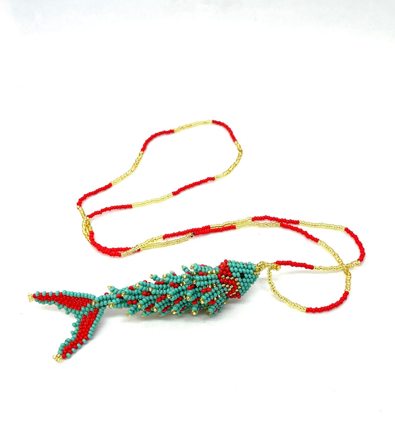 Necklace in beads with fish pendant