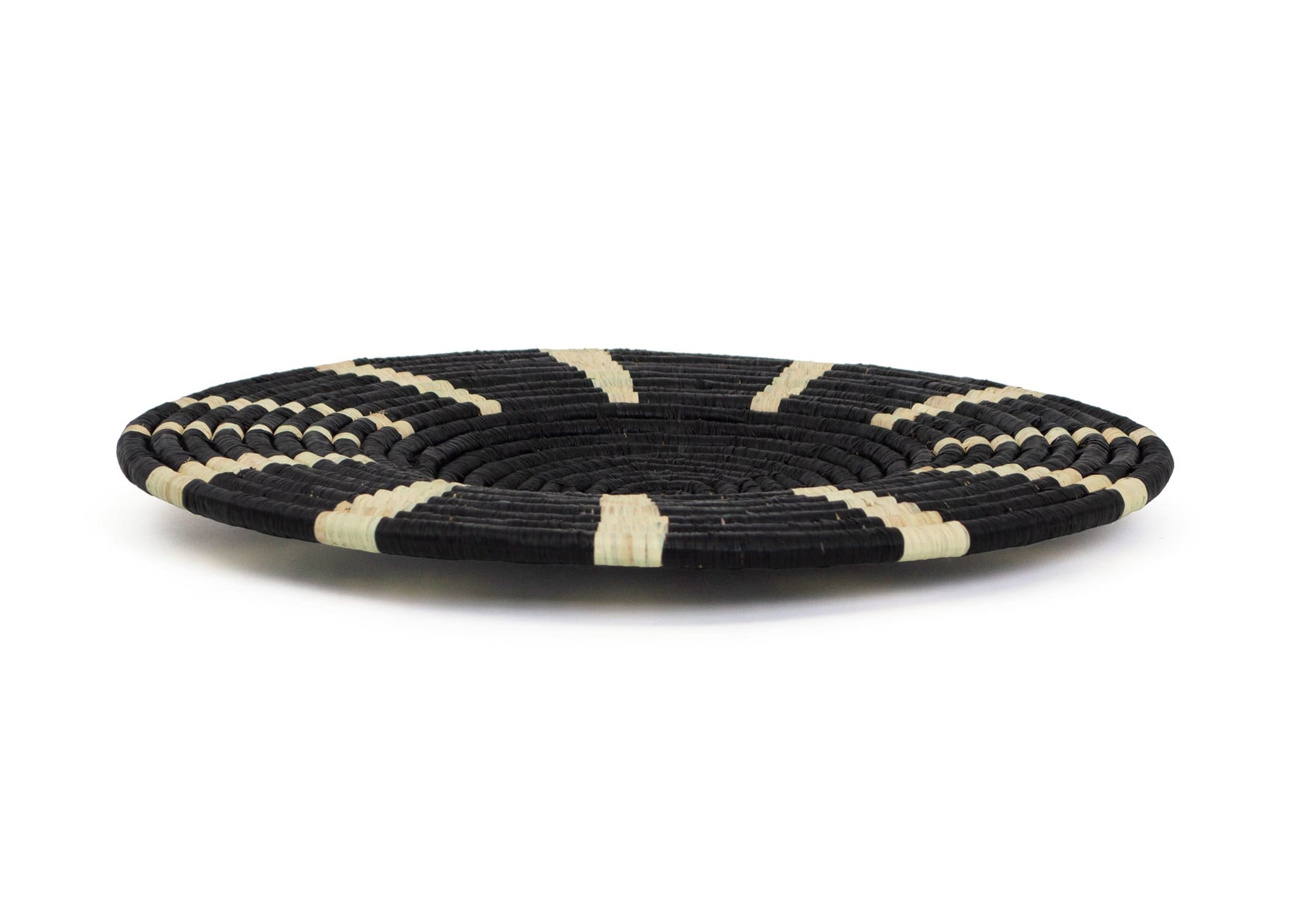 Raffia Tiled Black Plate Medium
