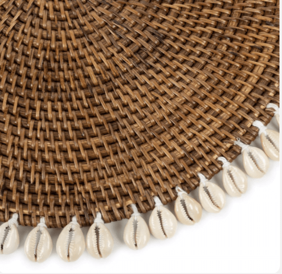 Placemats "Colonial" with cowrie shells