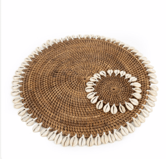 Placemats "Colonial" with cowrie shells